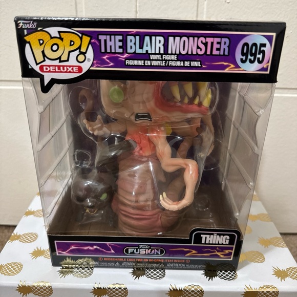 Funko Pop Deluxe The Blair Monster with Multicolor Design 995 - Picture 1 of 3